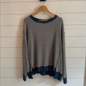 American Eagle ✨ Big Hug Crewneck Waffle Sweatshirt